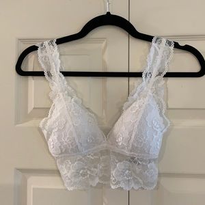 NWOT H&M lace bralette size 4
